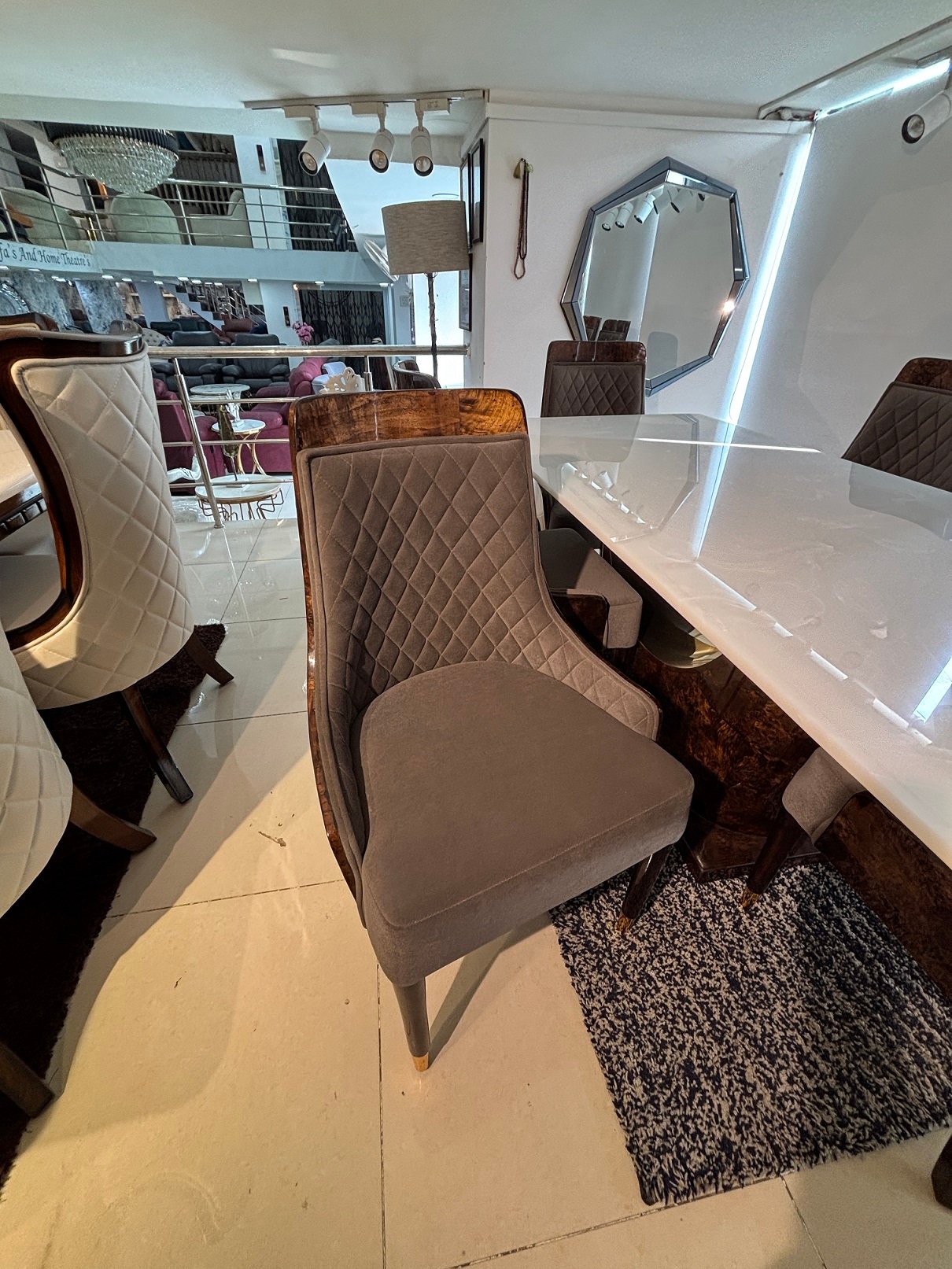 alirecliners-dining tables (2)